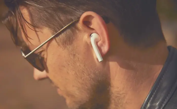 How Are You Supposed to Wear Airpods?