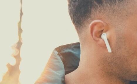 Why Can People Hear My Airpods - Fixes