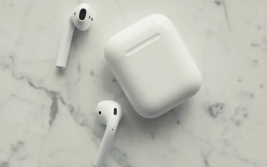 IS IT OKAY TO USE FAKE AIRPODS 